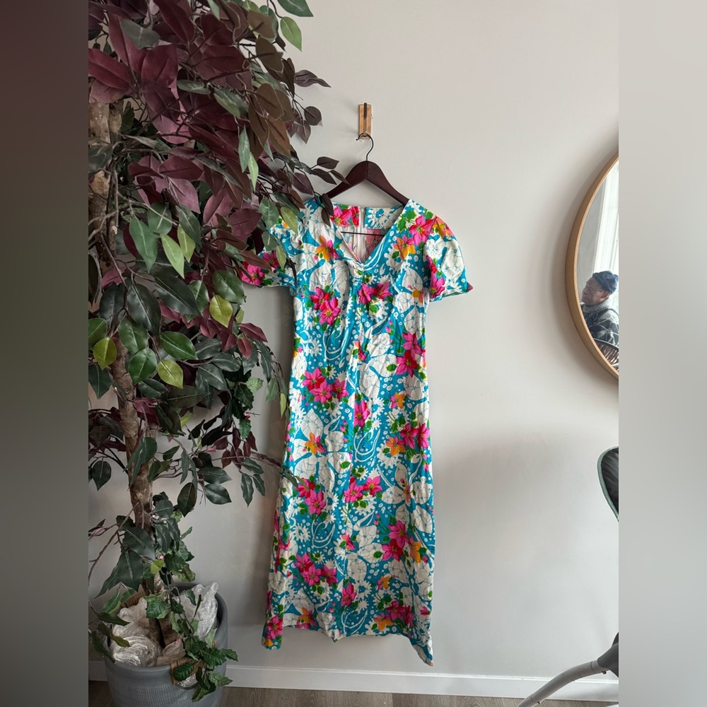Vintage Floral Midi Dress in Blue and Pink